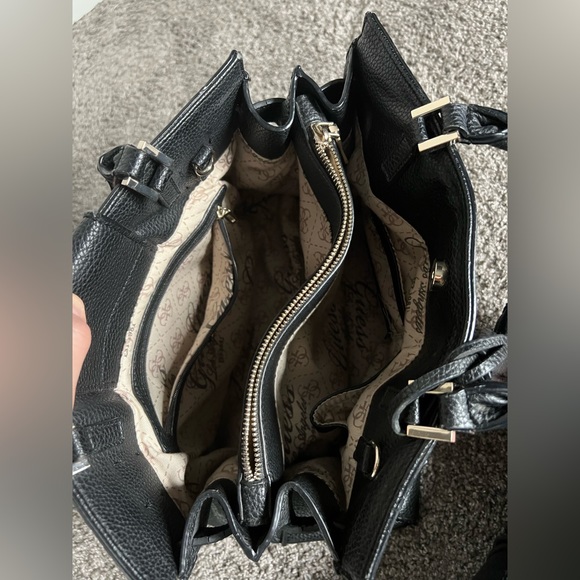 Guess satchel handbag - Picture 6 of 11